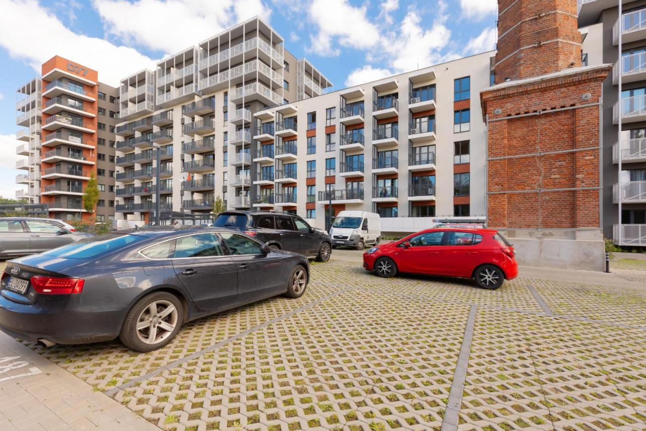 Apartment With Balcony & Parking Near Manufaktura Lodz By Renters Prestige Exterior photo